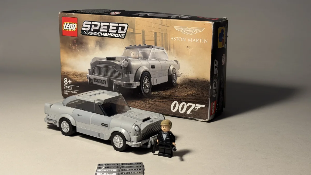 James Bond Aston Martin DB5 LEGO Speed Champions model additional image 13 thumbnail