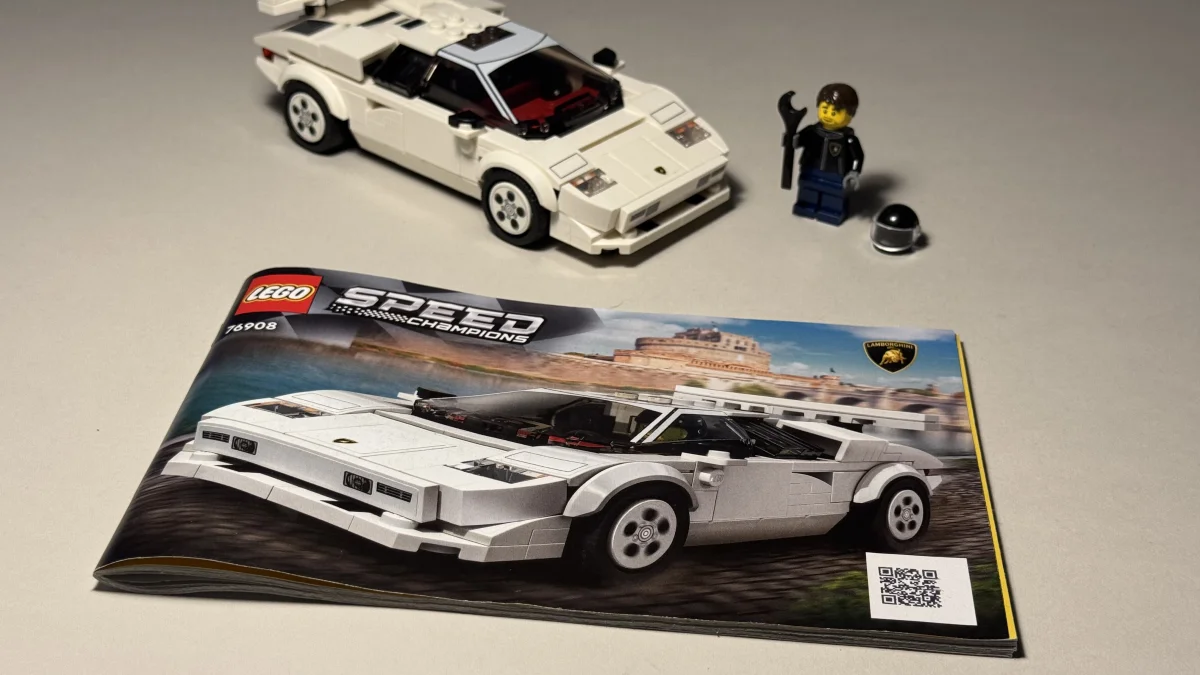 Lamborghini Countach LEGO Speed Champions model additional image 10 thumbnail