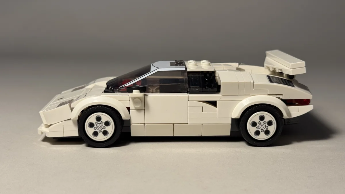 Lamborghini Countach LEGO Speed Champions model additional image 3 thumbnail