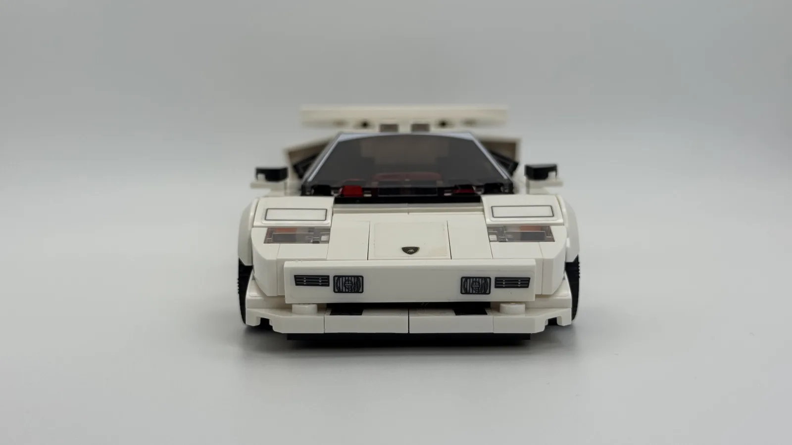 Lamborghini Countach LEGO Speed Champions model additional image 1 thumbnail
