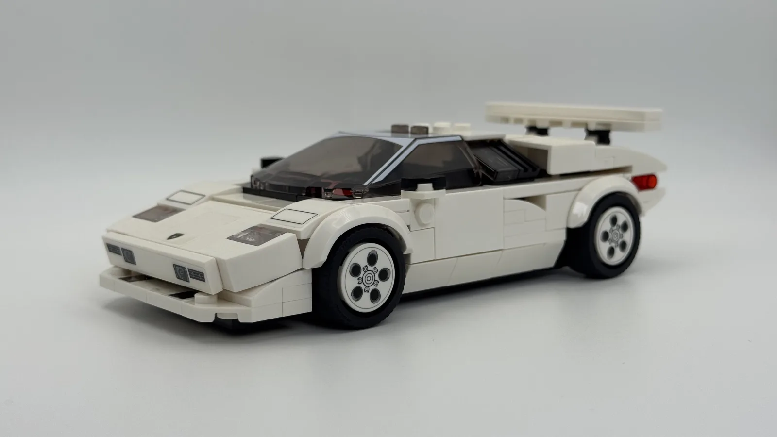 Lamborghini Countach LEGO Speed Champions model additional image 2 thumbnail