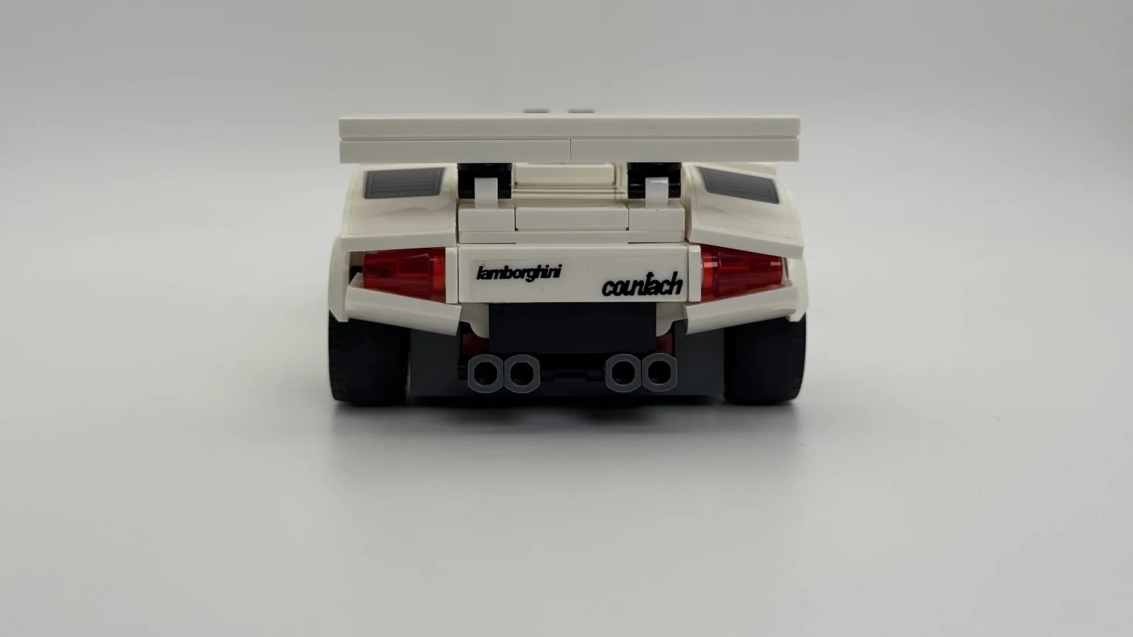 Lamborghini Countach LEGO Speed Champions model additional image 5 thumbnail