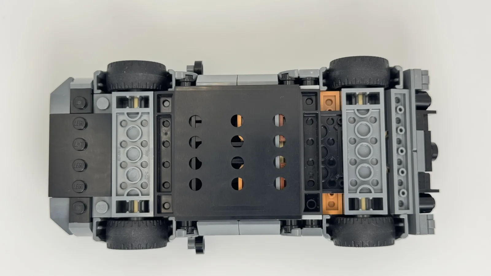 LEGO Speed Champions 76915 Pagani Utopia additional image 13 thumbnail