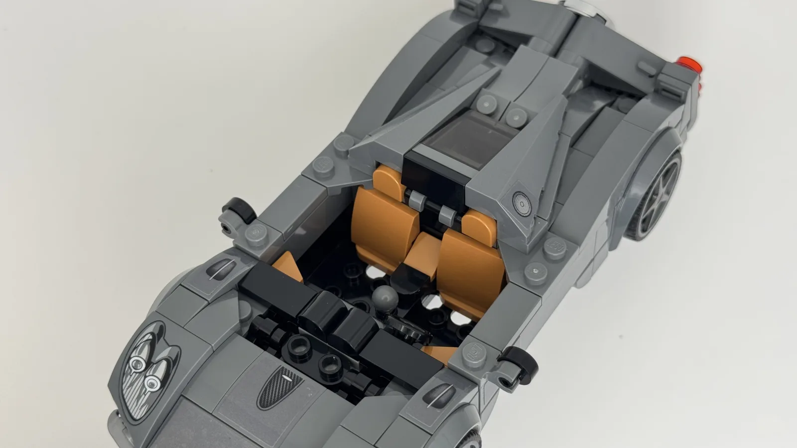 LEGO Speed Champions 76915 Pagani Utopia additional image 14 thumbnail