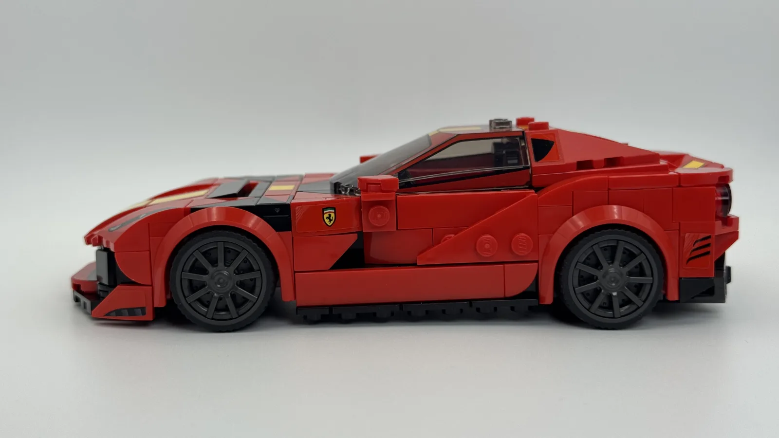 Ferrari 812 Competizione LEGO Speed Champions model additional image 3 thumbnail