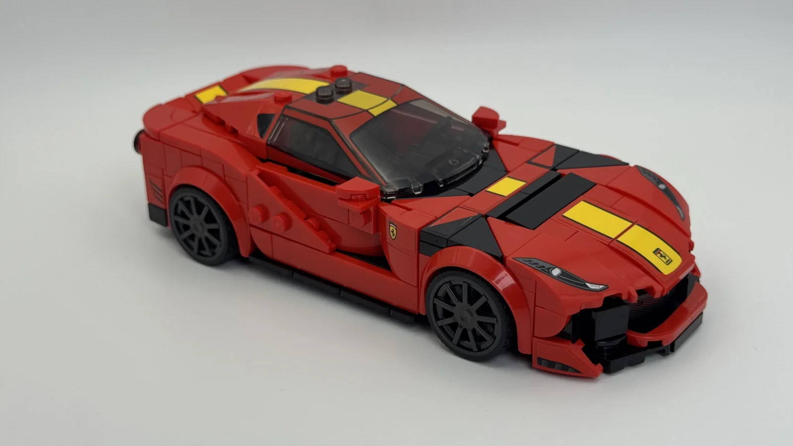 Ferrari 812 Competizione LEGO Speed Champions model additional image 8 thumbnail