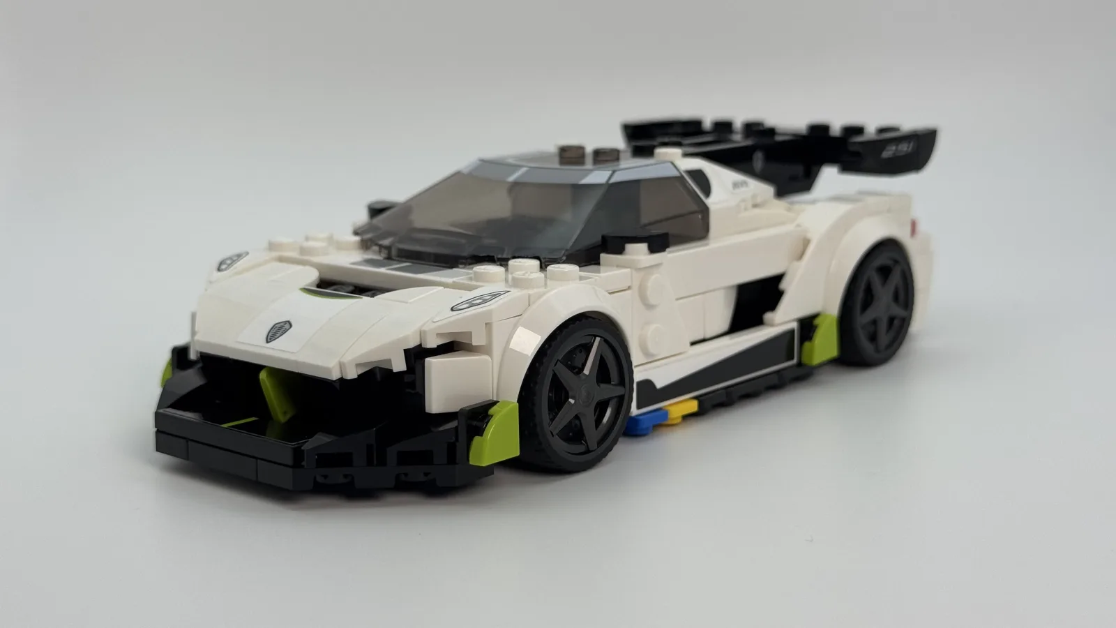 LEGO Speed Champions 76900 Koenigsegg Jesko additional image 2 thumbnail