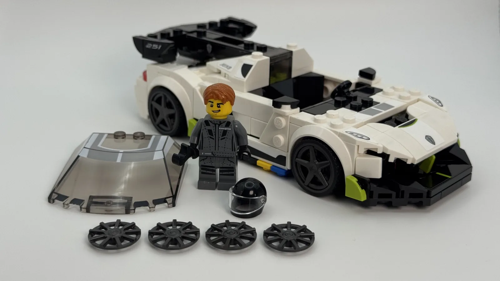 LEGO Speed Champions 76900 Koenigsegg Jesko additional image 9 thumbnail