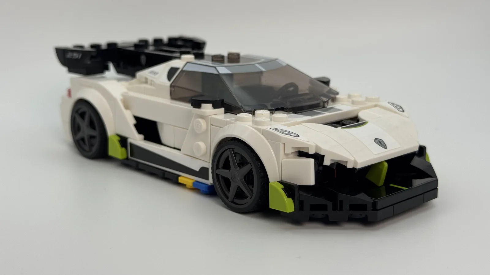 LEGO Speed Champions 76900 Koenigsegg Jesko main image