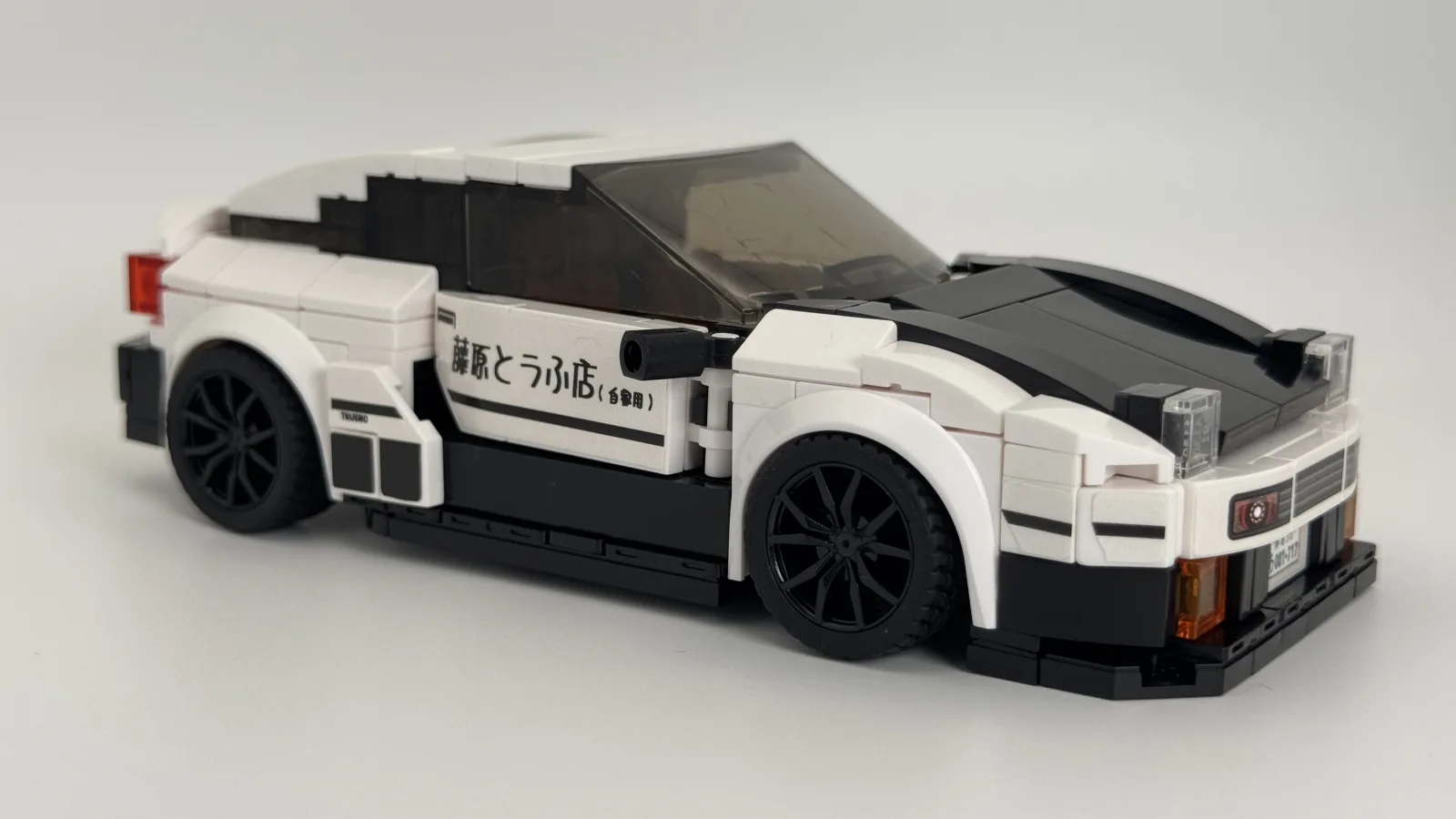 Toyota Sprinter Trueno AE86 (Initial D) main image