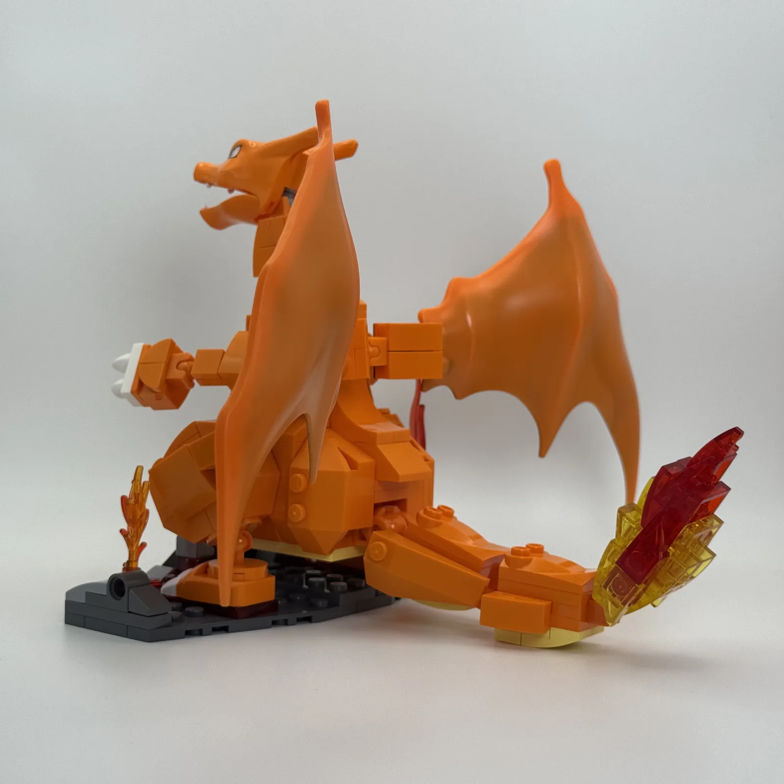 Pokemon Charizard Brick-Built Display Model additional image 6 thumbnail
