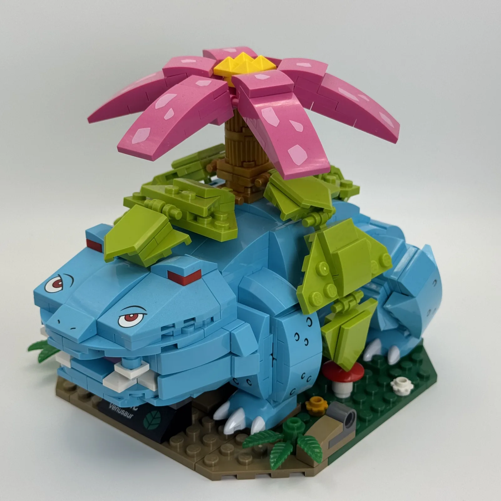 Pokemon Venusaur Brick-Built Display Model additional image 11 thumbnail