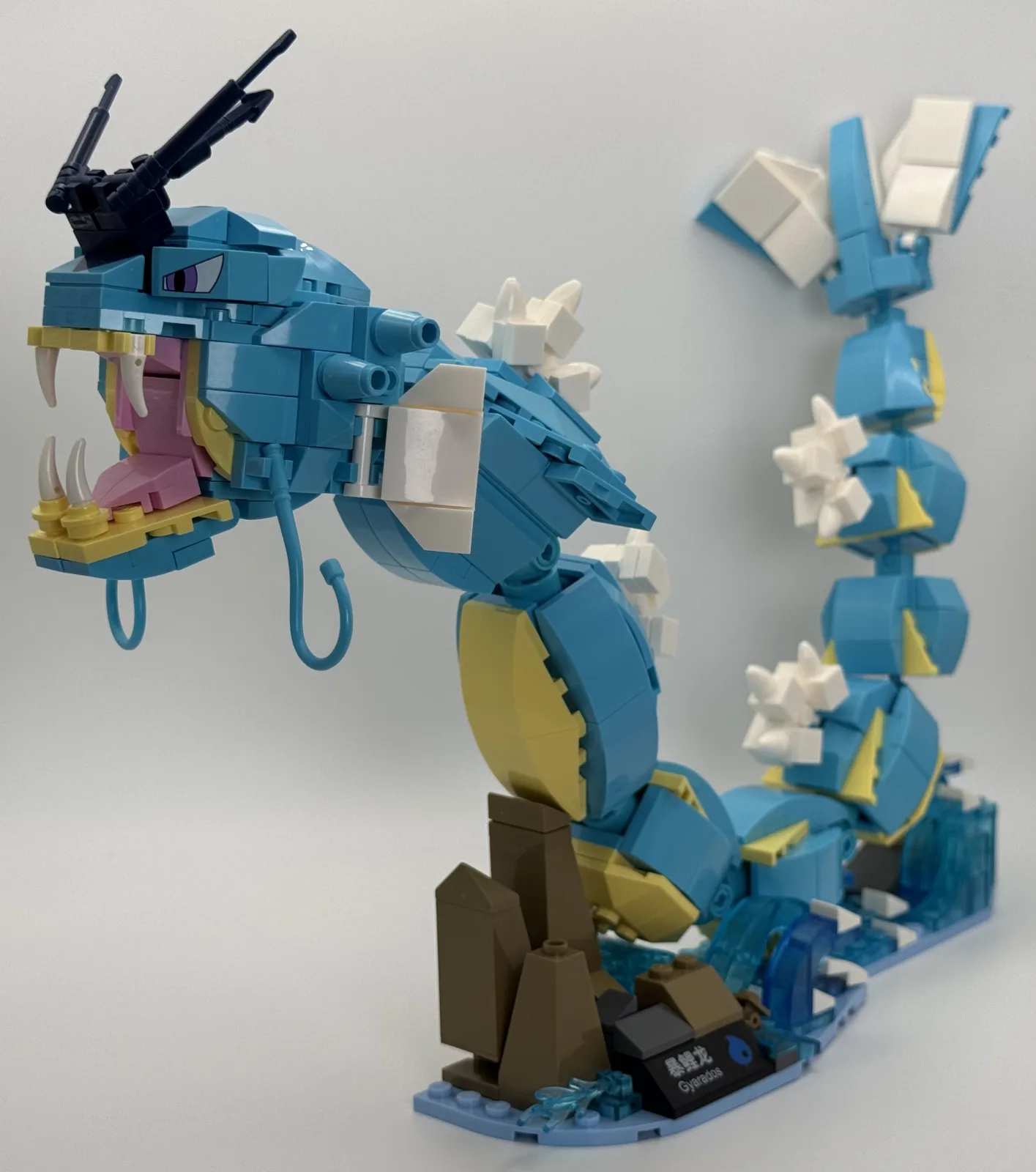 Pokemon Gyarados Brick-Built Display Model additional image 10 thumbnail