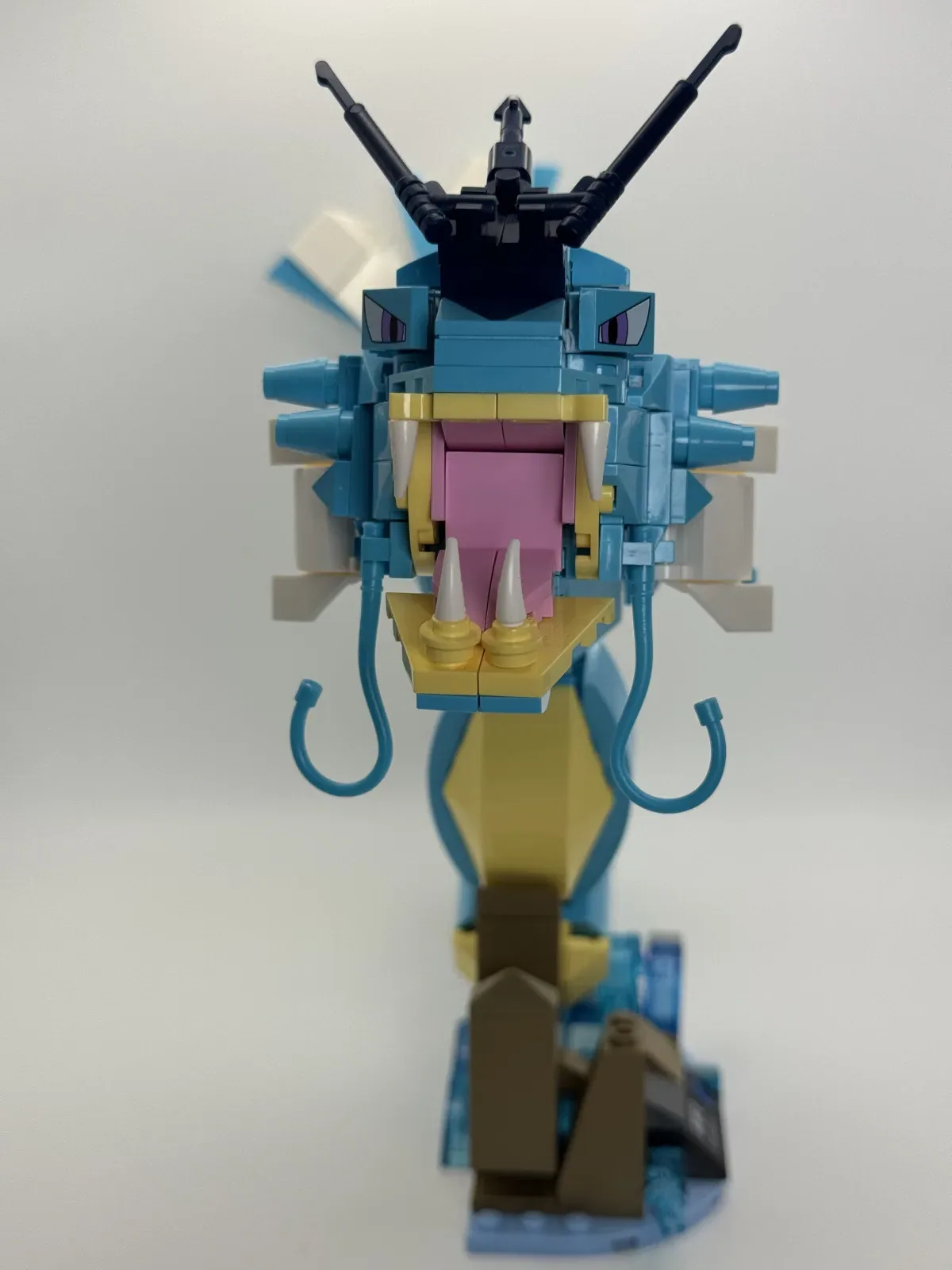Pokemon Gyarados Brick-Built Display Model additional image 13 thumbnail