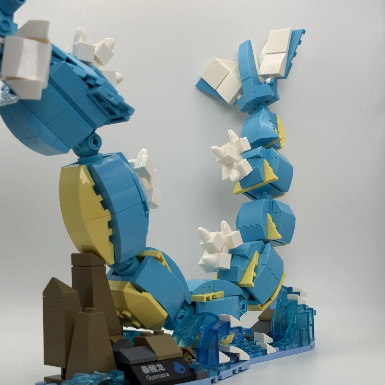 Pokemon Gyarados Brick-Built Display Model additional image 16 thumbnail
