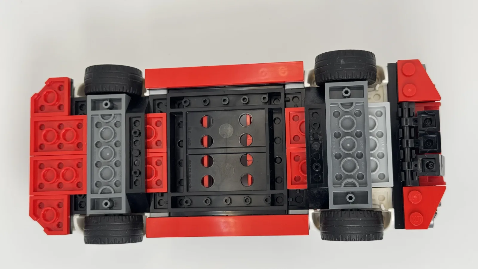 LEGO Speed Champion 76896 Nissan GT-R Nismo additional image 13 thumbnail