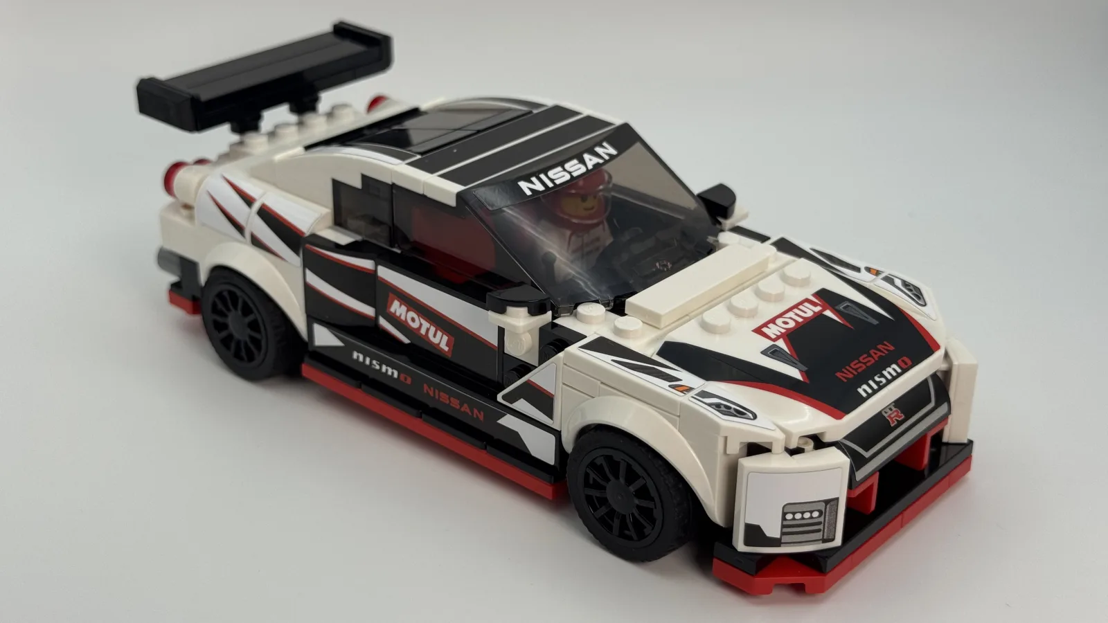LEGO Speed Champion 76896 Nissan GT-R Nismo additional image 8 thumbnail
