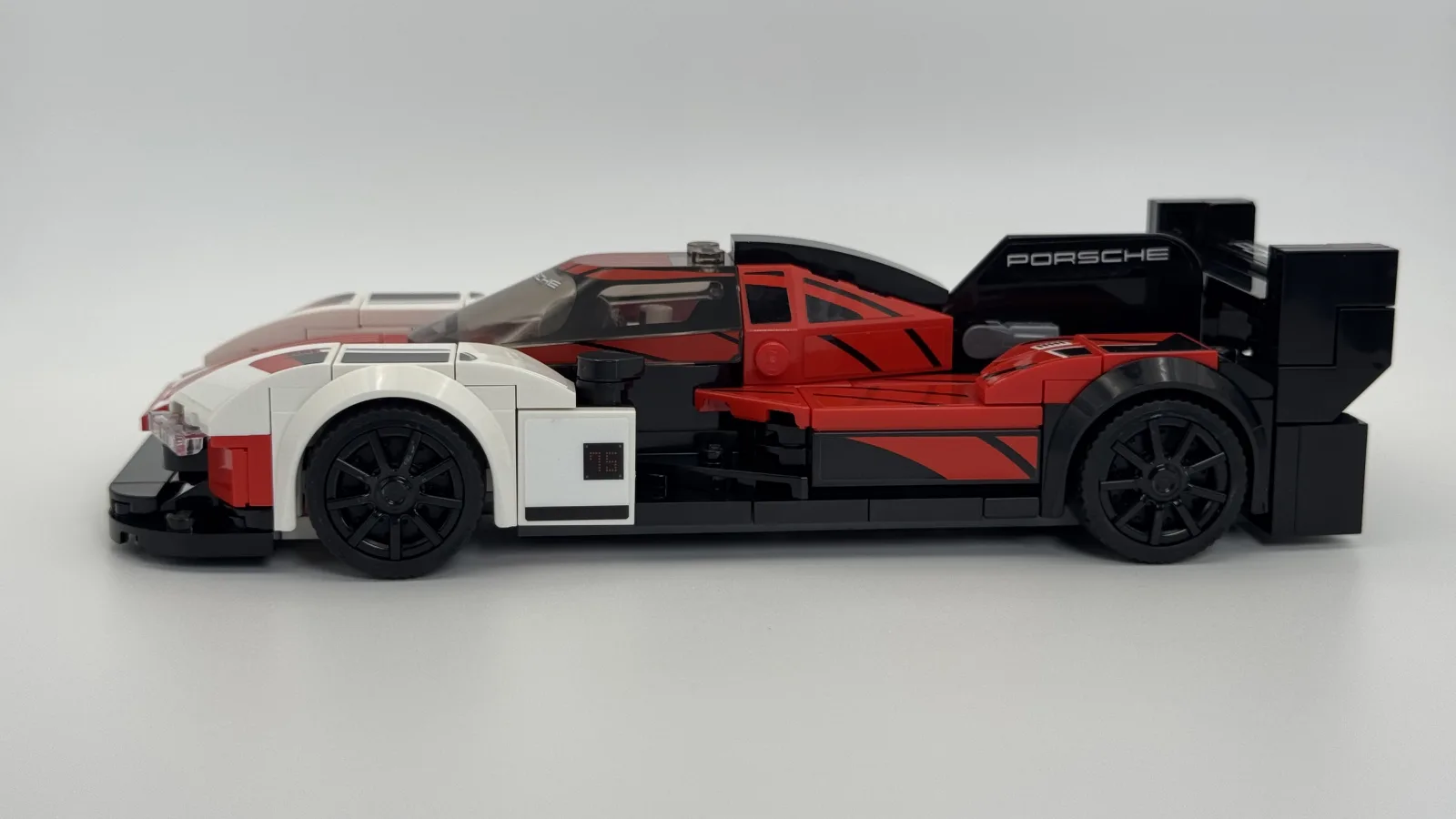 LEGO Speed Champions 76916 Porsche 963 additional image 3 thumbnail