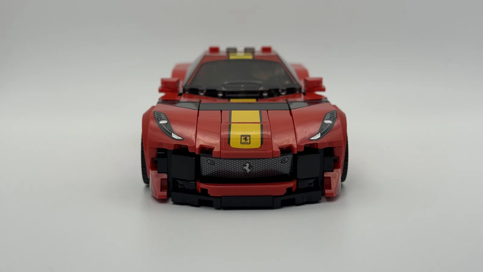 LEGO Speed Champions 76914 Ferrari 812 Competizione additional image 1 thumbnail