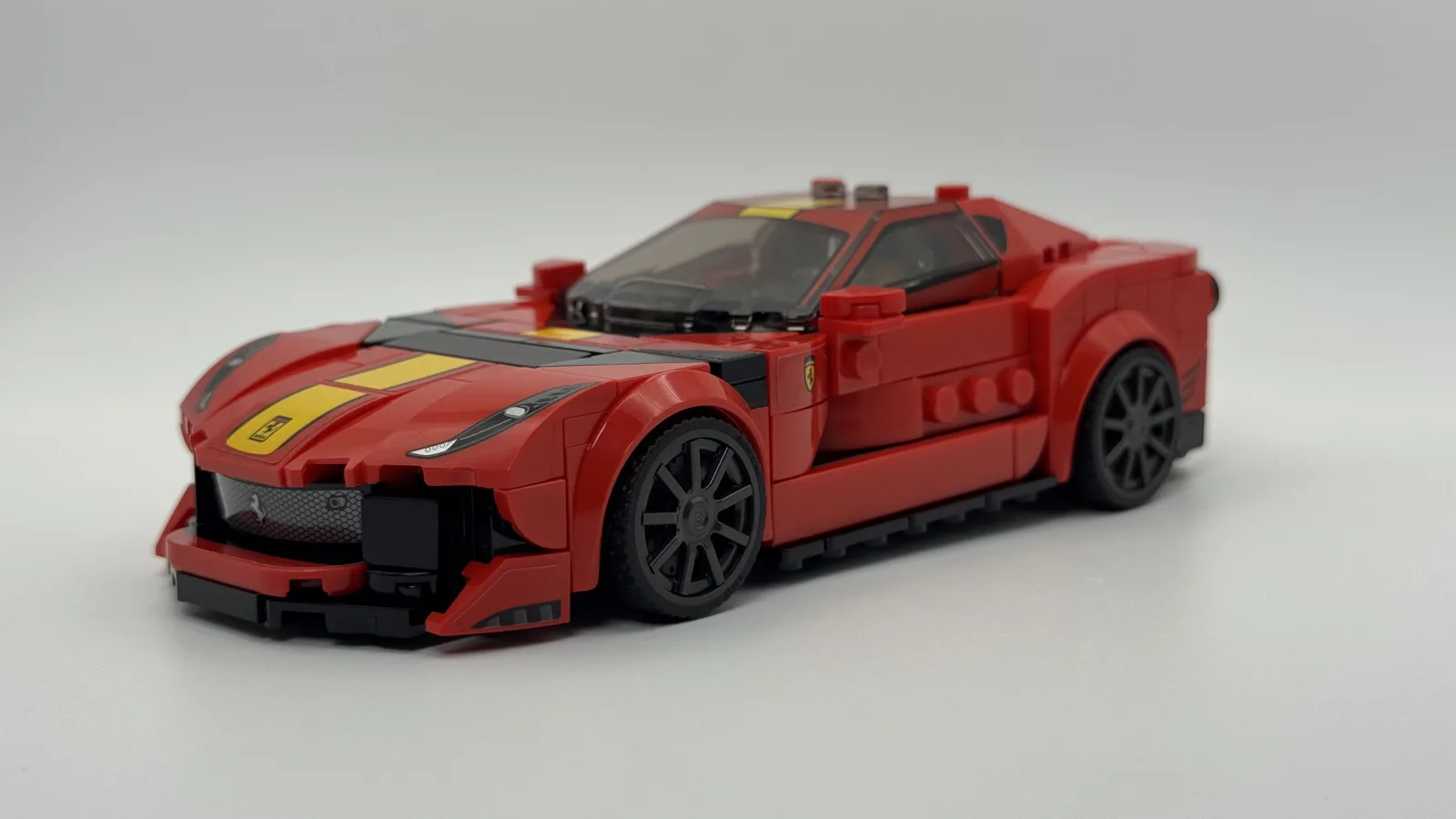 LEGO Speed Champions 76914 Ferrari 812 Competizione additional image 2 thumbnail