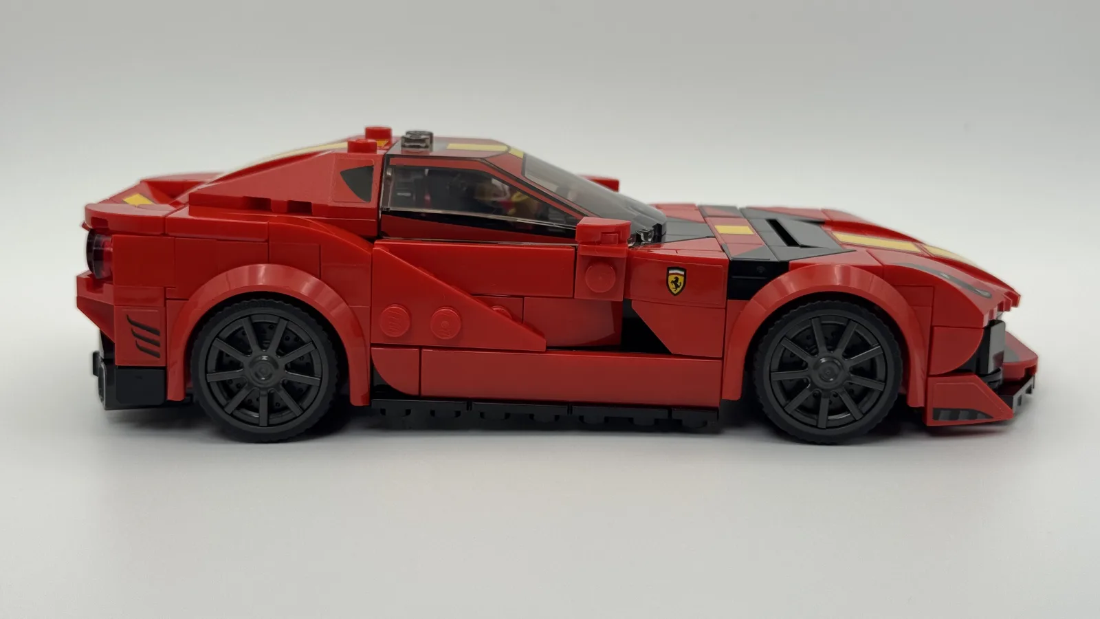 LEGO Speed Champions 76914 Ferrari 812 Competizione additional image 7 thumbnail
