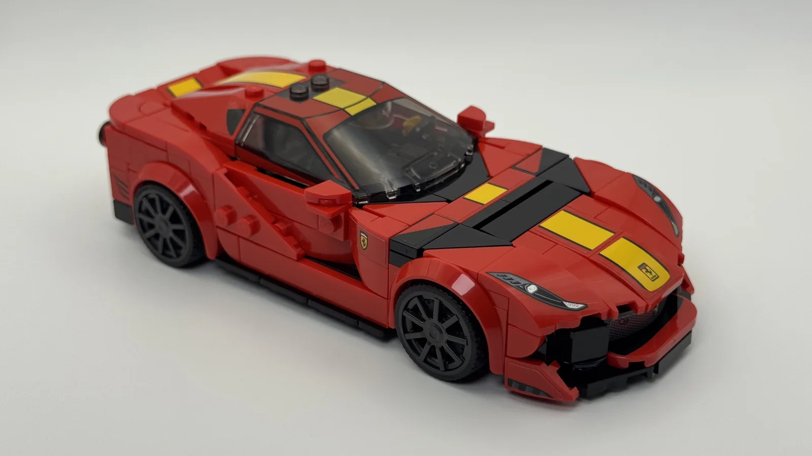 LEGO Speed Champions 76914 Ferrari 812 Competizione additional image 8 thumbnail