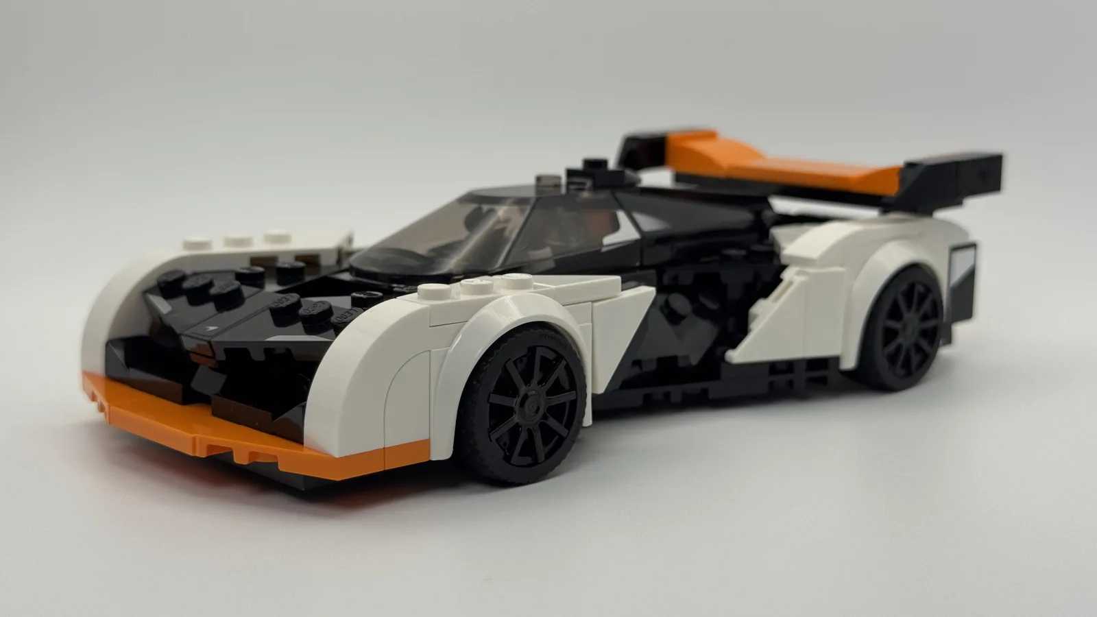 LEGO Speed Champions 76918 McLaren Solus GT additional image 2 thumbnail
