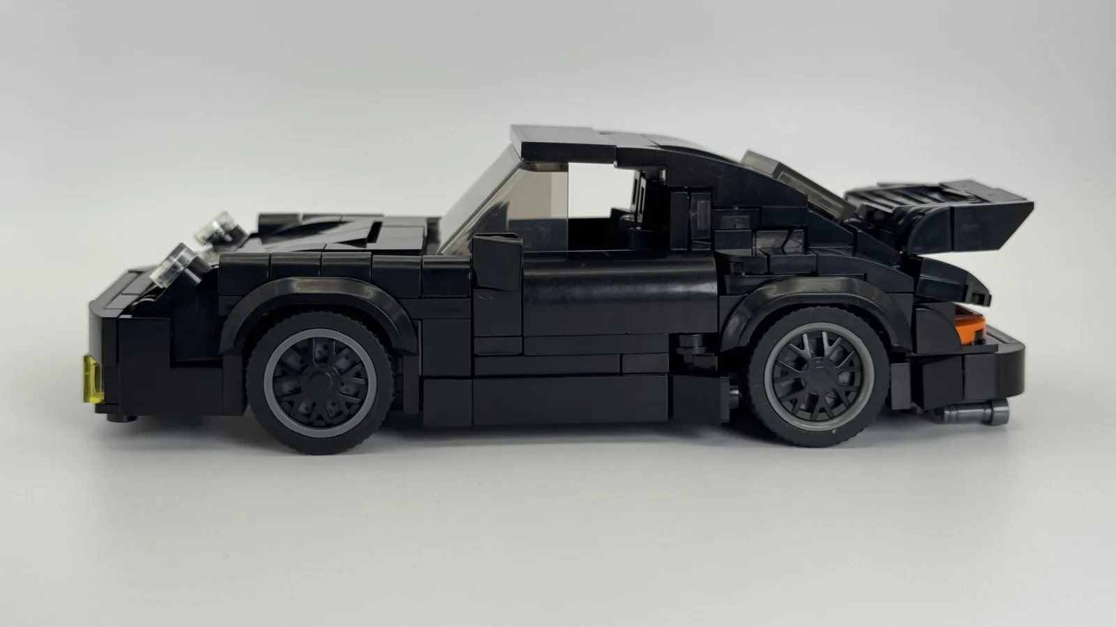 Porsche 911 Turbo (930) additional image 3 thumbnail