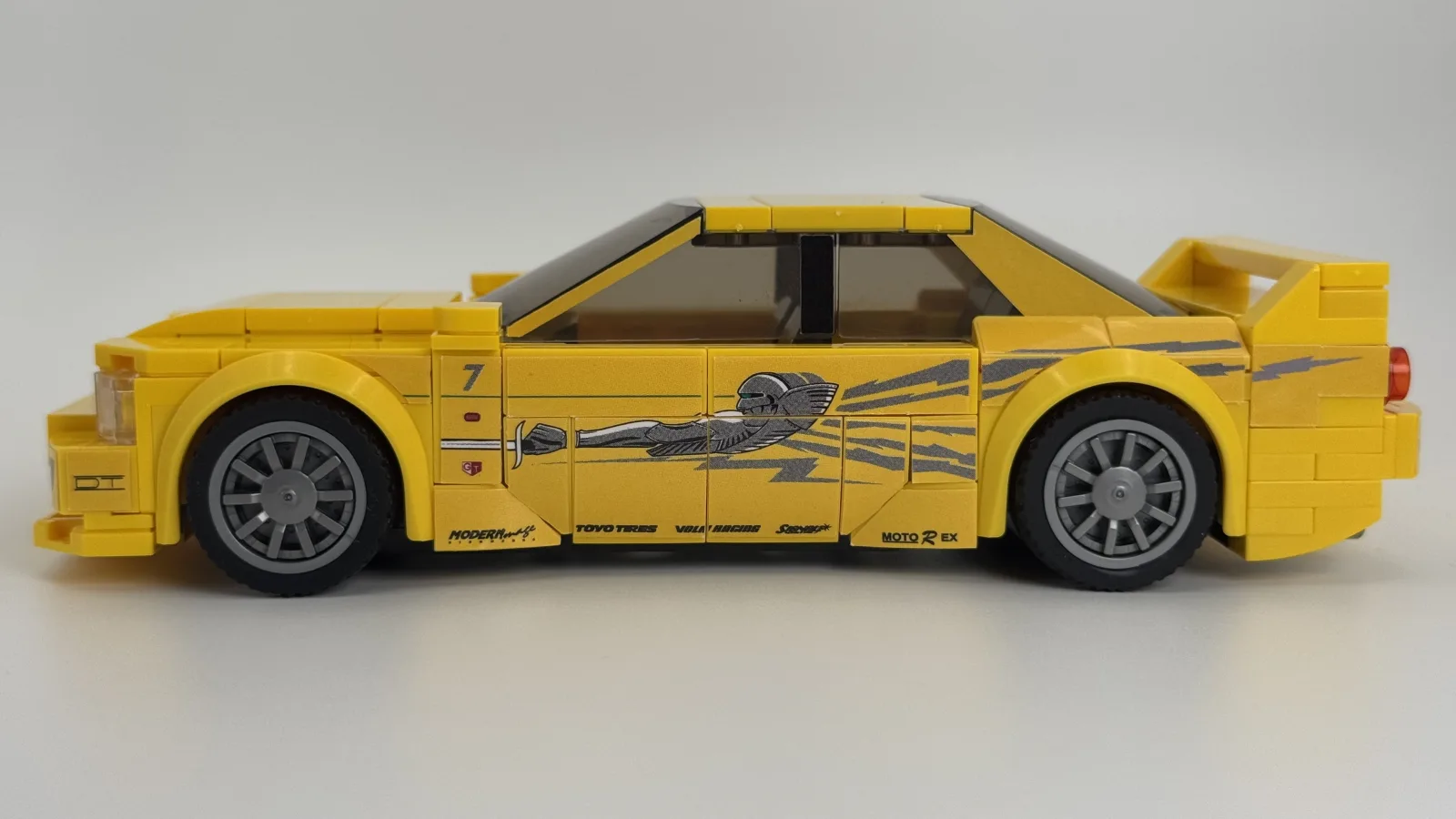 Fast & Furious Leon's Nissan Skyline GT-R R33 additional image 3 thumbnail