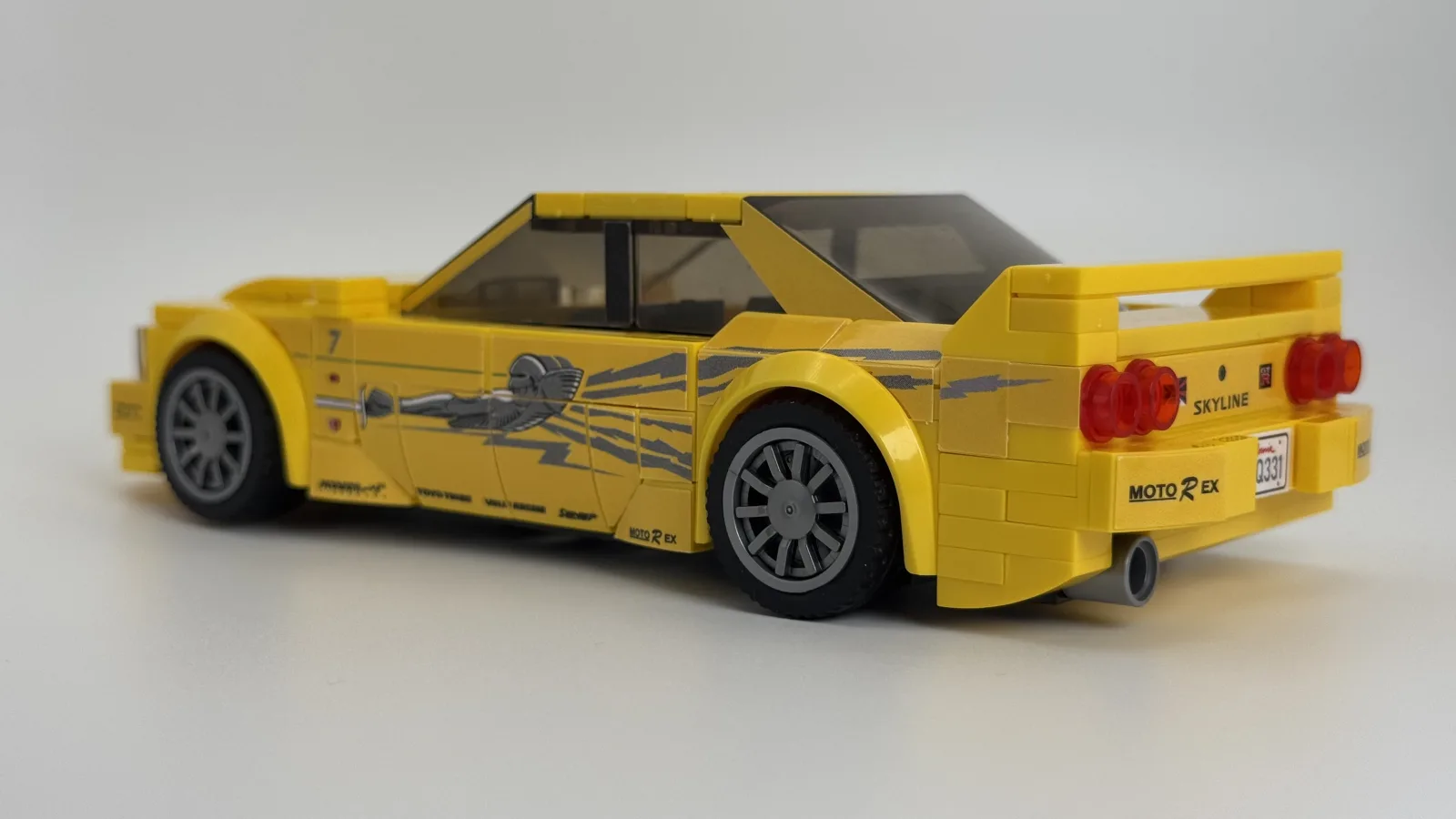 Fast & Furious Leon's Nissan Skyline GT-R R33 additional image 4 thumbnail