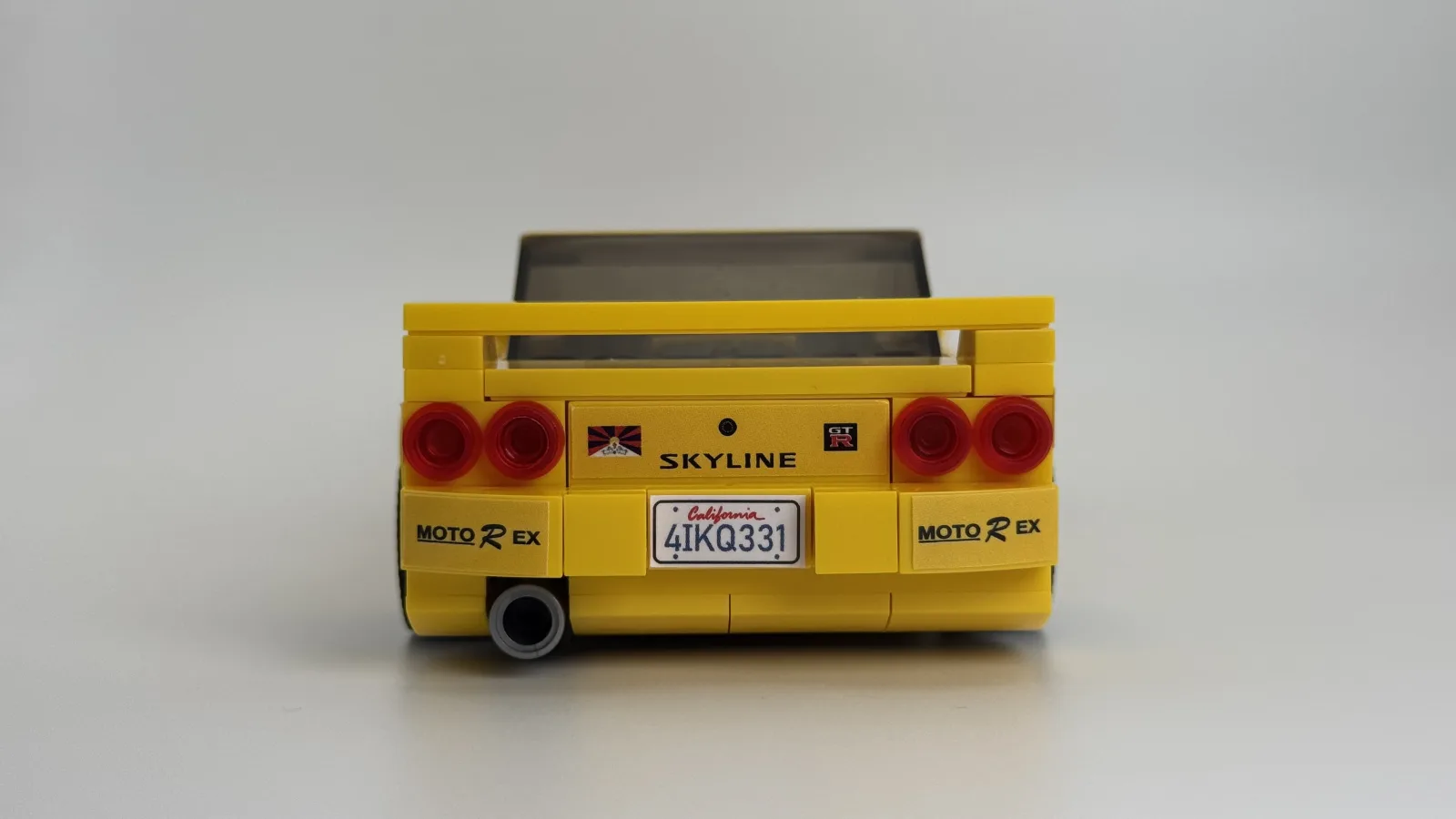 Fast & Furious Leon's Nissan Skyline GT-R R33 additional image 5 thumbnail