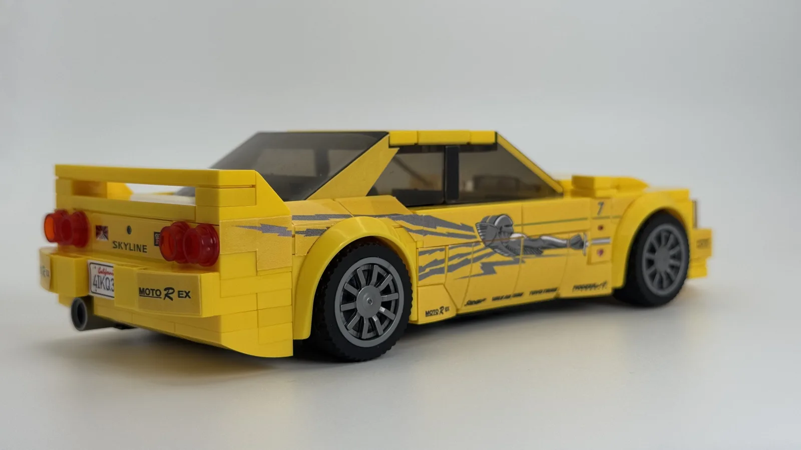 Fast & Furious Leon's Nissan Skyline GT-R R33 additional image 6 thumbnail